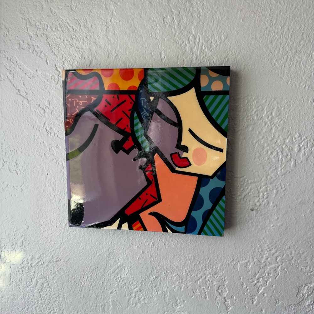 Romero Britto like wall hanging - Picture 2 of 6